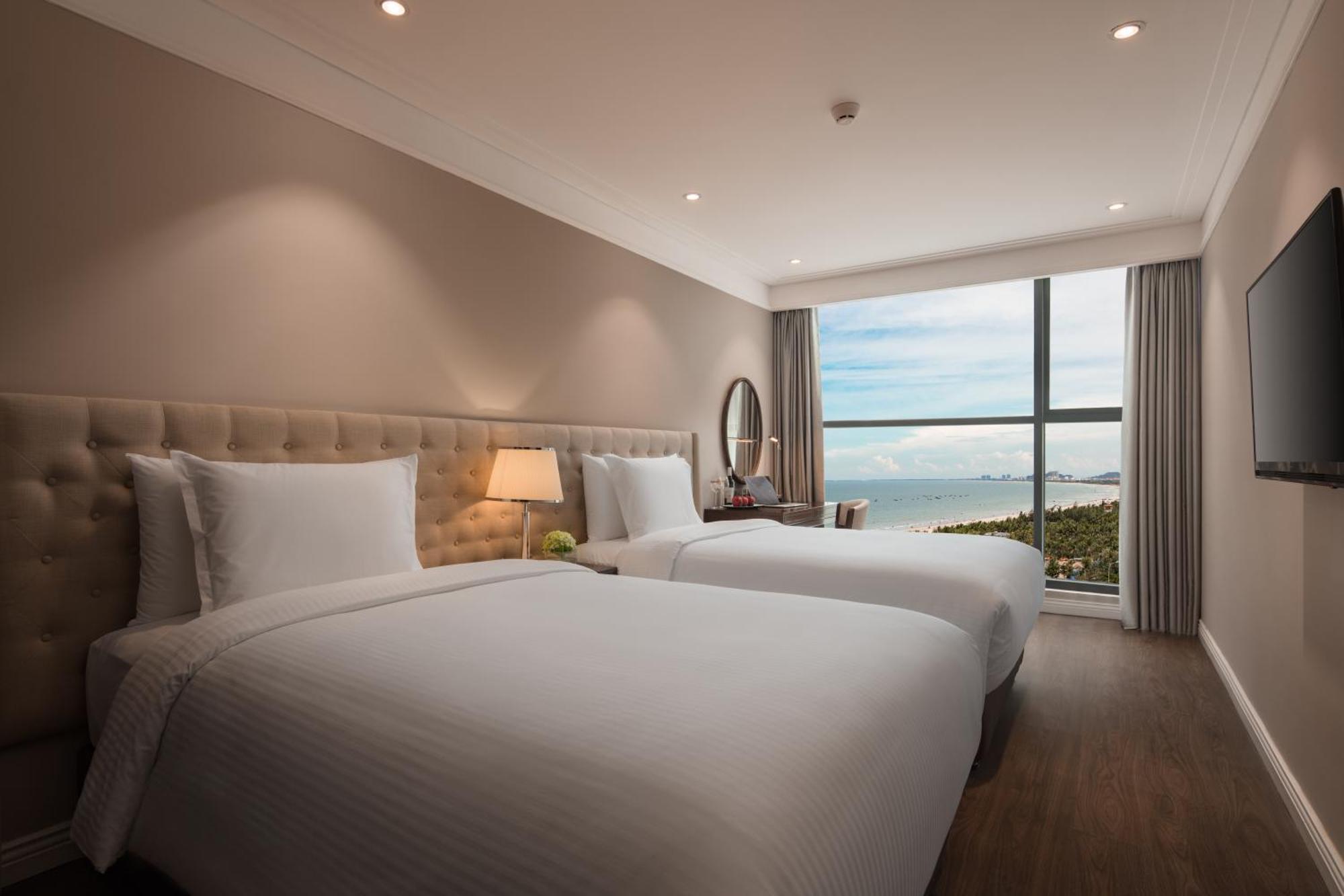 Luxury Beach Condo 5-Star, Rooftop Pool Da Nang Exteriör bild