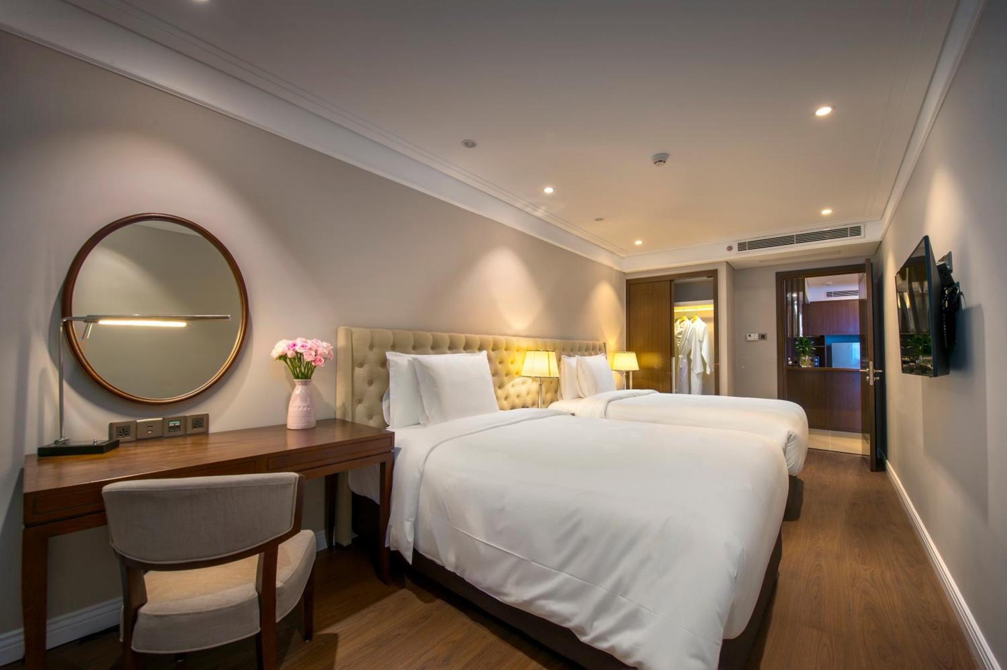 Luxury Beach Condo 5-Star, Rooftop Pool Da Nang Exteriör bild